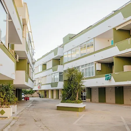 Dimora Vittoria Apartment *